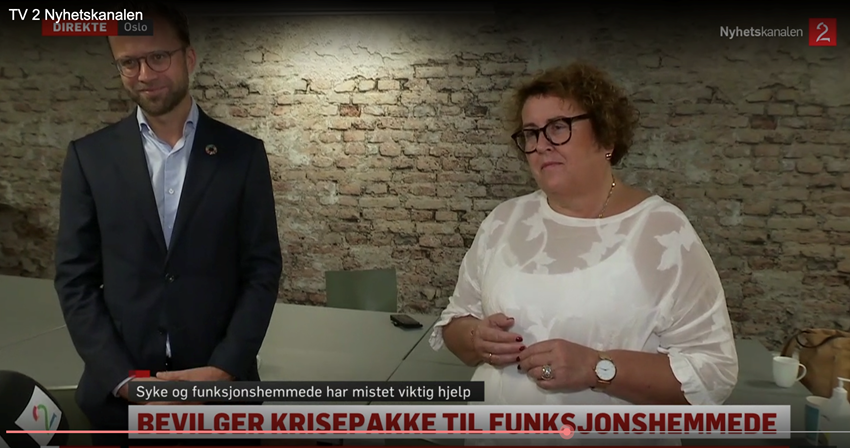 Kommunal og moderniseringsminister Nikolai Astrup og landbruksminister Olaug Bollestad (KrF) bekjentgjør ekstrabevilgningen til funksjonshemmede barn og unge.